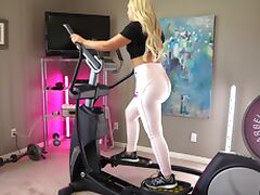 PAWG Rharri Rhond in yoga pants fucked on the floor by her man tube porn video